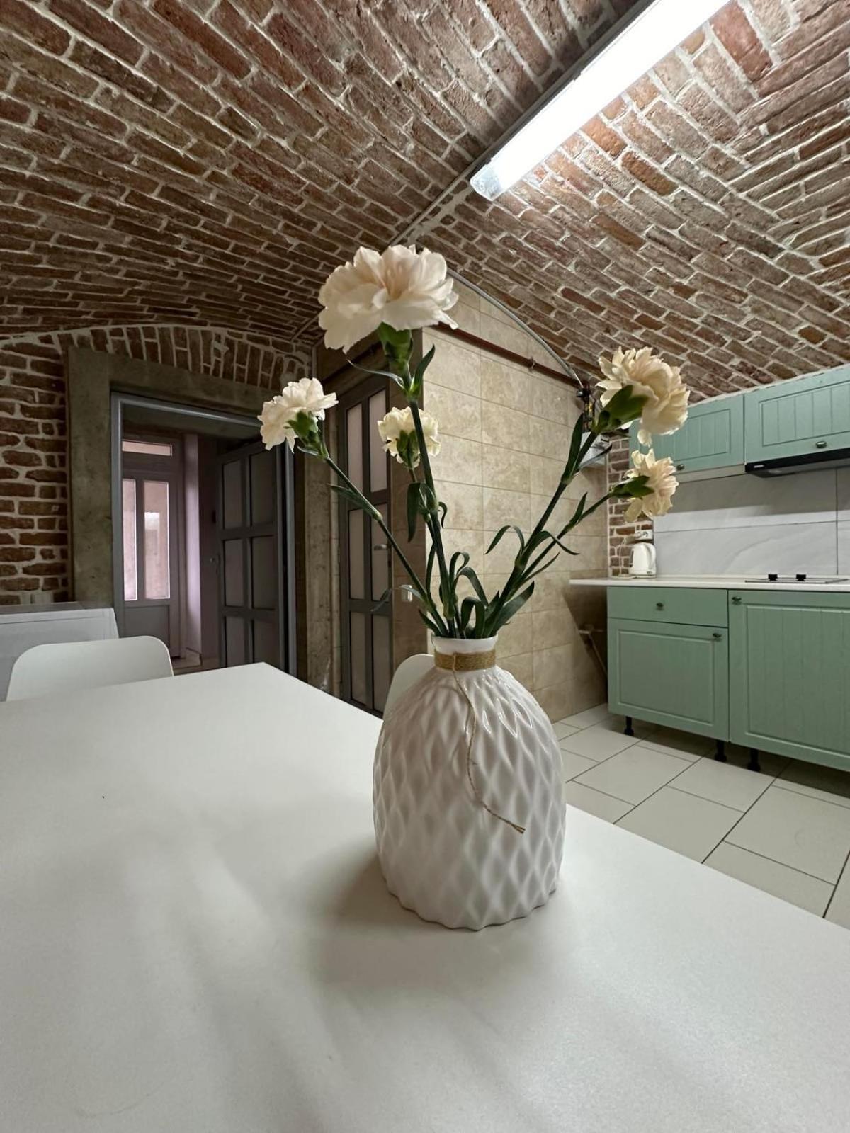 2Х Кім-Й Loft На Площі Філармонії By Willox Apartment Chernivtsi Exterior photo