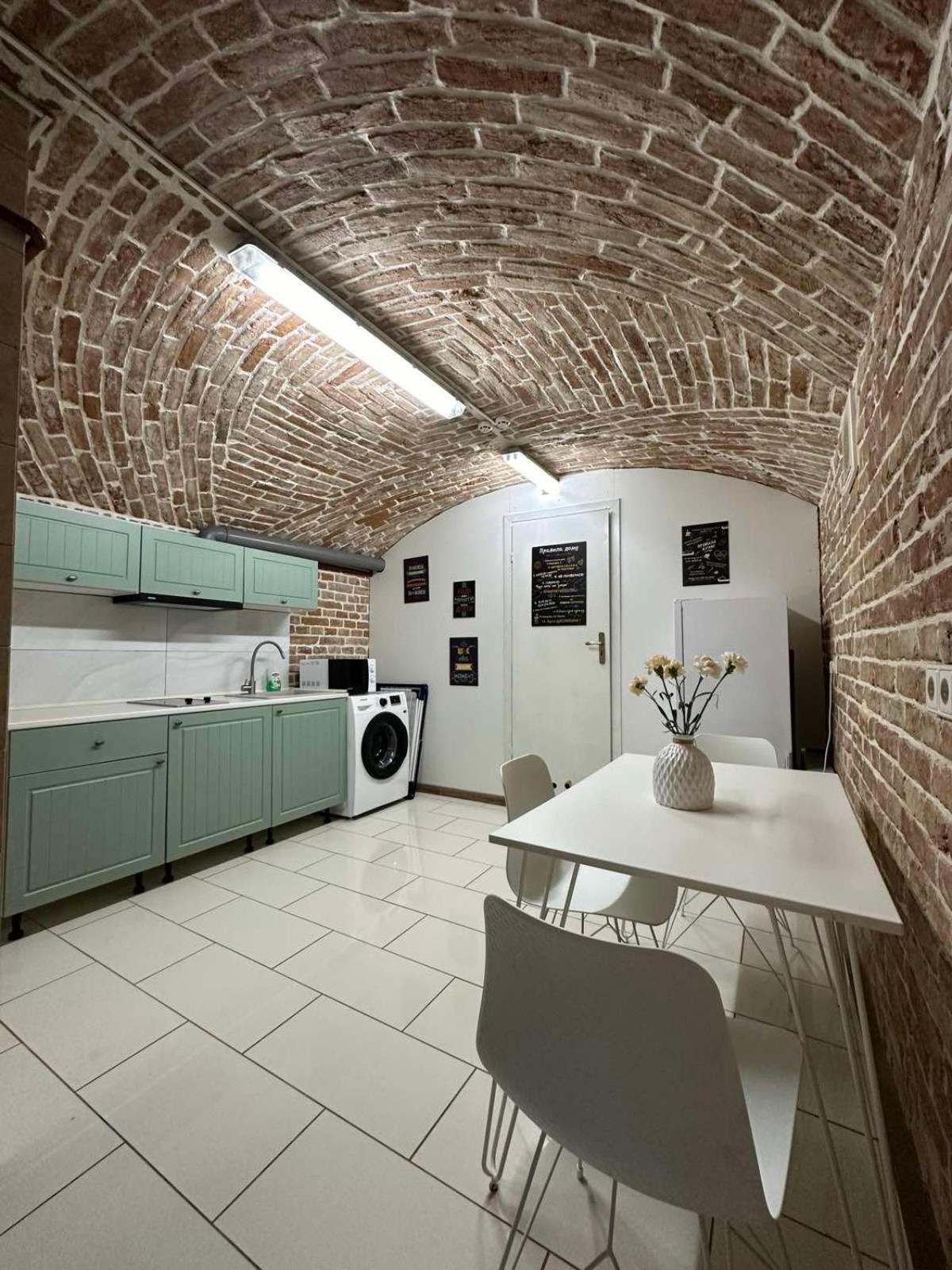 2Х Кім-Й Loft На Площі Філармонії By Willox Apartment Chernivtsi Exterior photo
