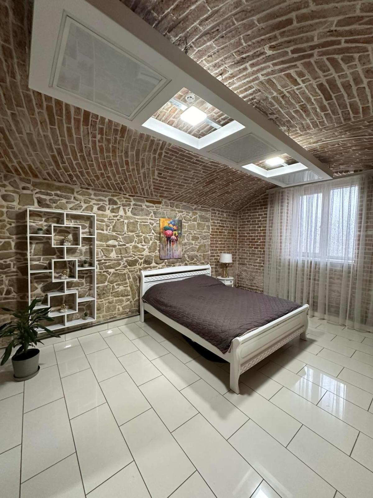 2Х Кім-Й Loft На Площі Філармонії By Willox Apartment Chernivtsi Exterior photo